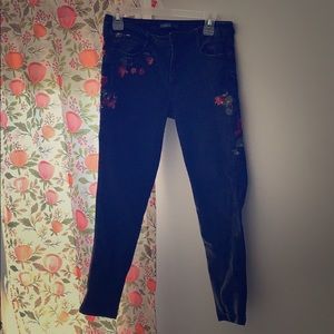 Zara Basic Embroidered Jeans Size 6